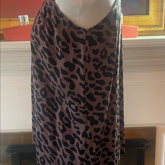 Tucker size small animal print skinny strap camisole in 100% silk - Picture 7 of 7